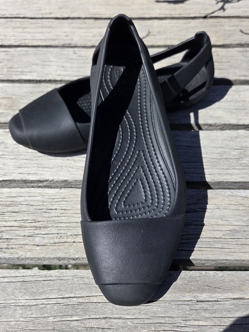 NWOTs Discontinued Black Crocs "Sienna" Comfort Ballet Flats Womens Sz 6